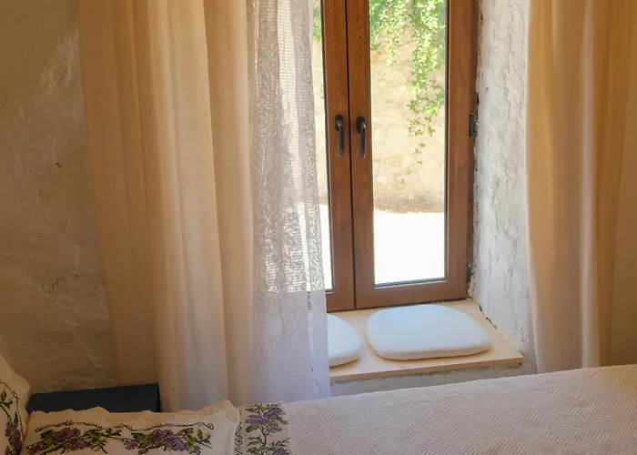 Esket Hotel *