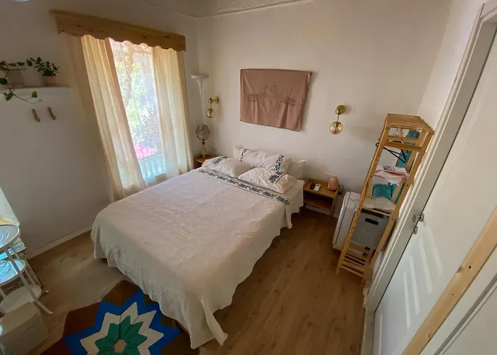 Esket Hotel *